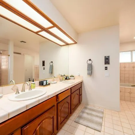Grand Havasu Oasis With Custom Pool & Spa! Lake Havasu City Exterior foto