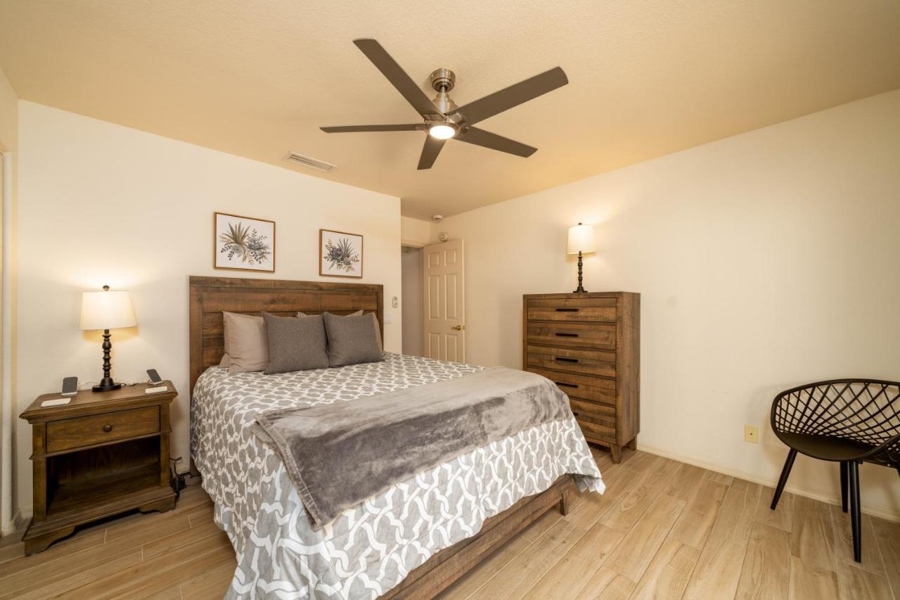 Grand Havasu Oasis With Custom Pool & Spa!